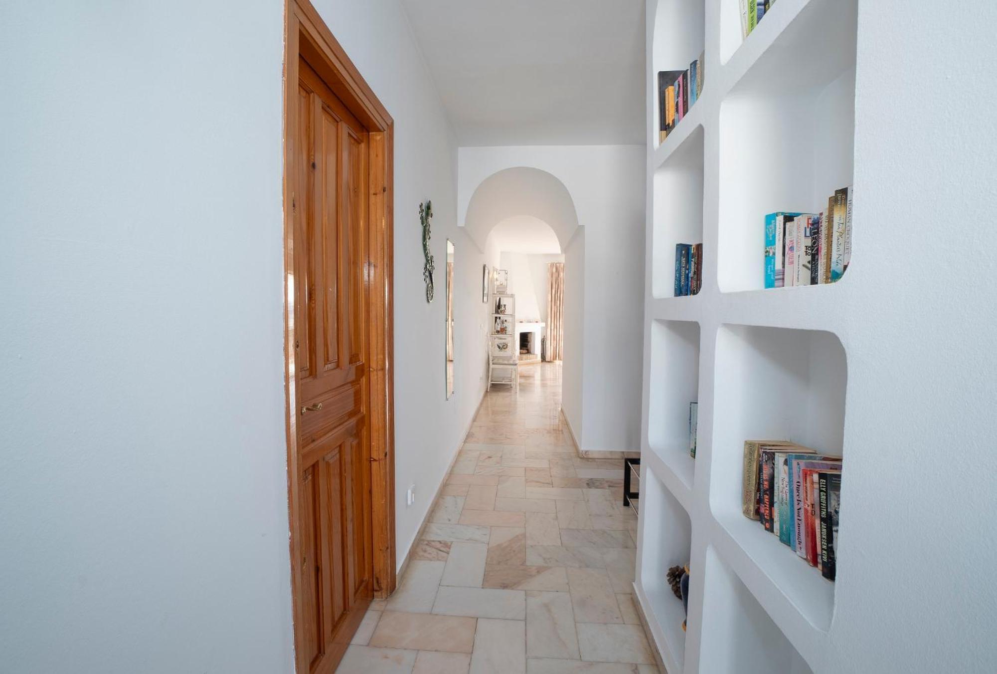 Residensol 13 Menyber Apartment เนร์คา ภายนอก รูปภาพ