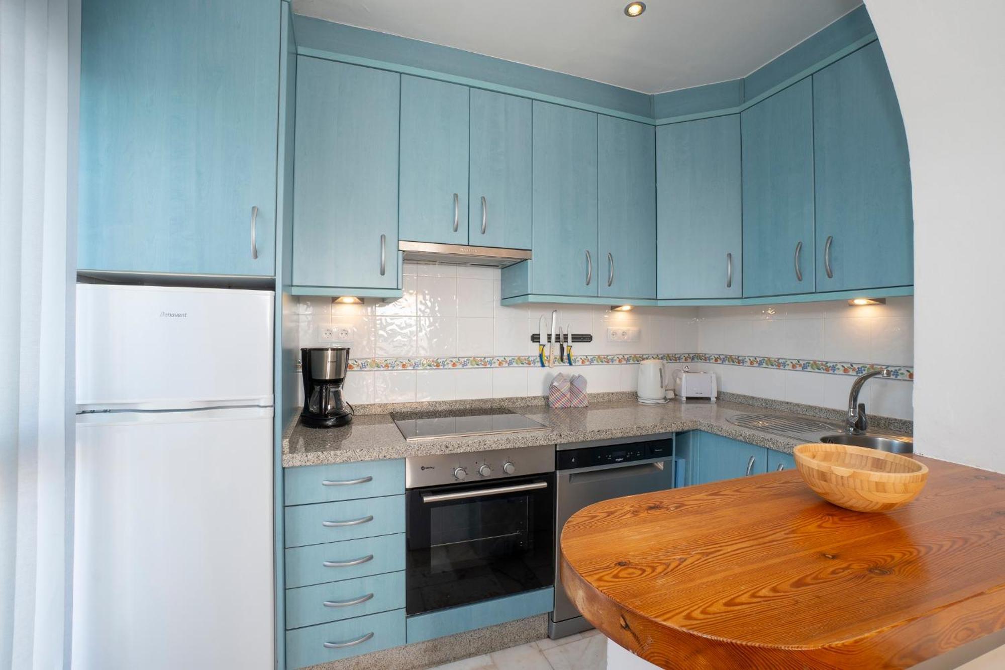 Residensol 13 Menyber Apartment เนร์คา ภายนอก รูปภาพ