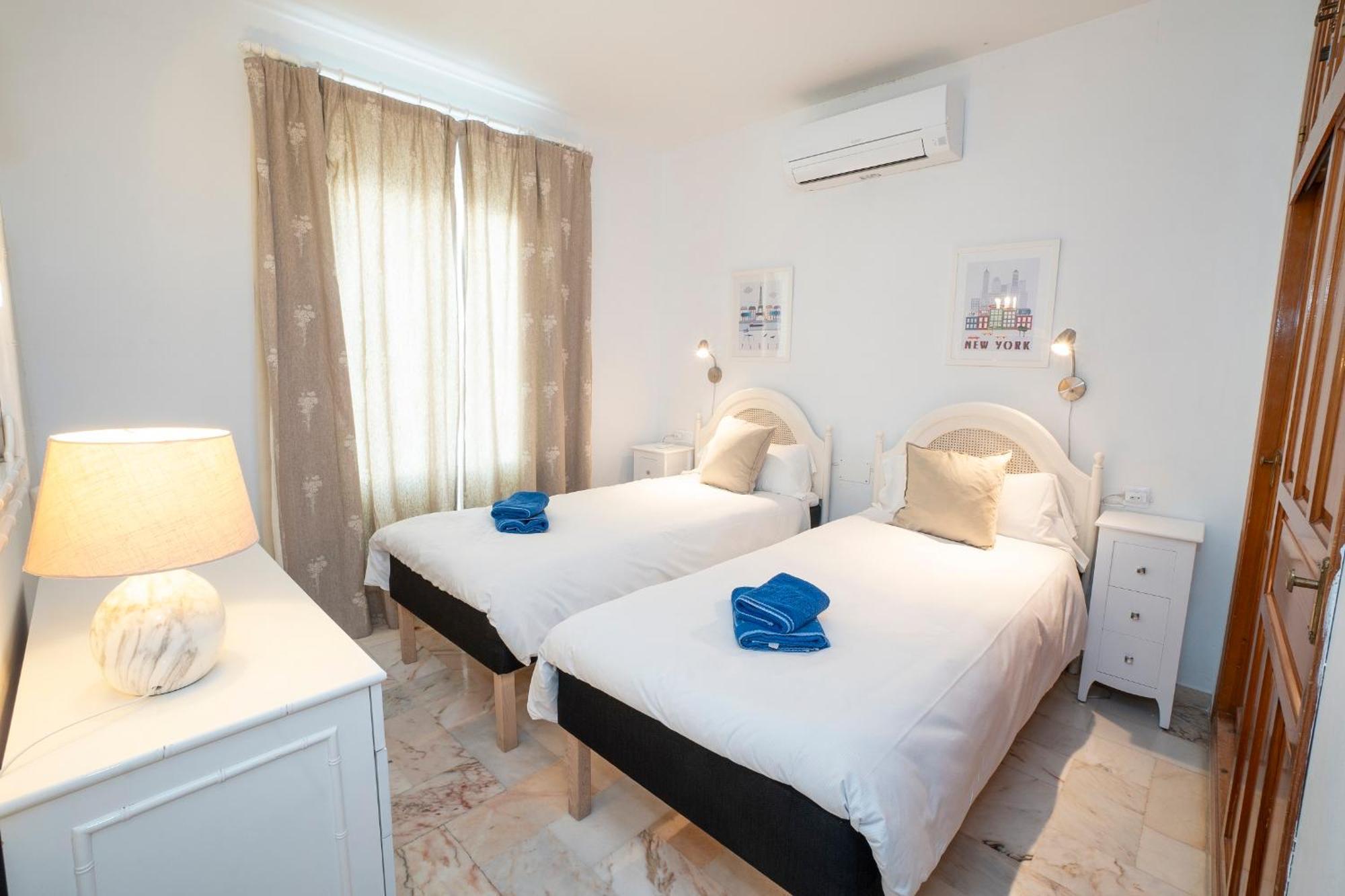 Residensol 13 Menyber Apartment เนร์คา ภายนอก รูปภาพ