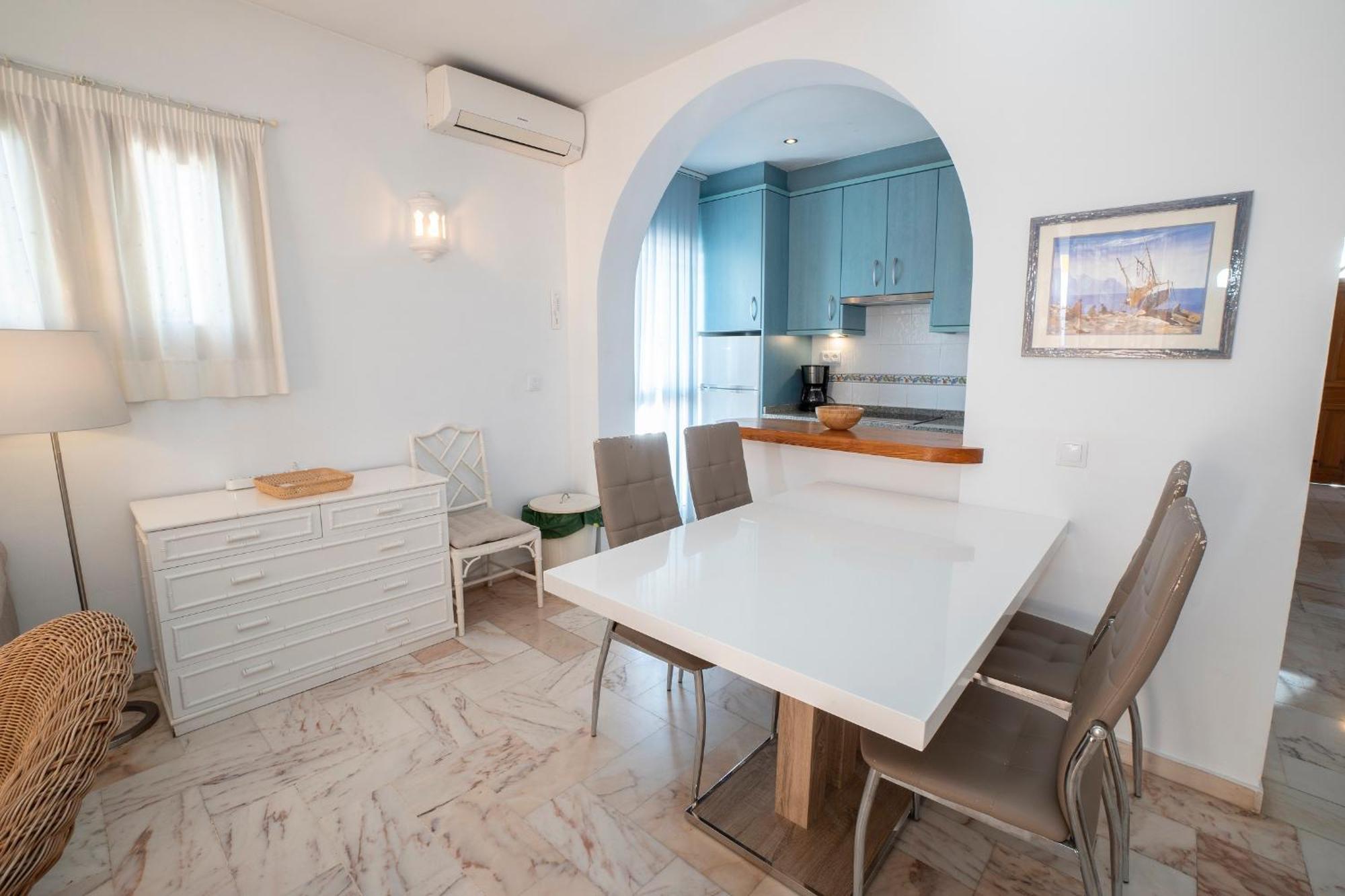 Residensol 13 Menyber Apartment เนร์คา ภายนอก รูปภาพ